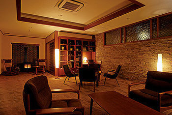 Lakeside Villa Suimeikaku Титосе Екстериор снимка